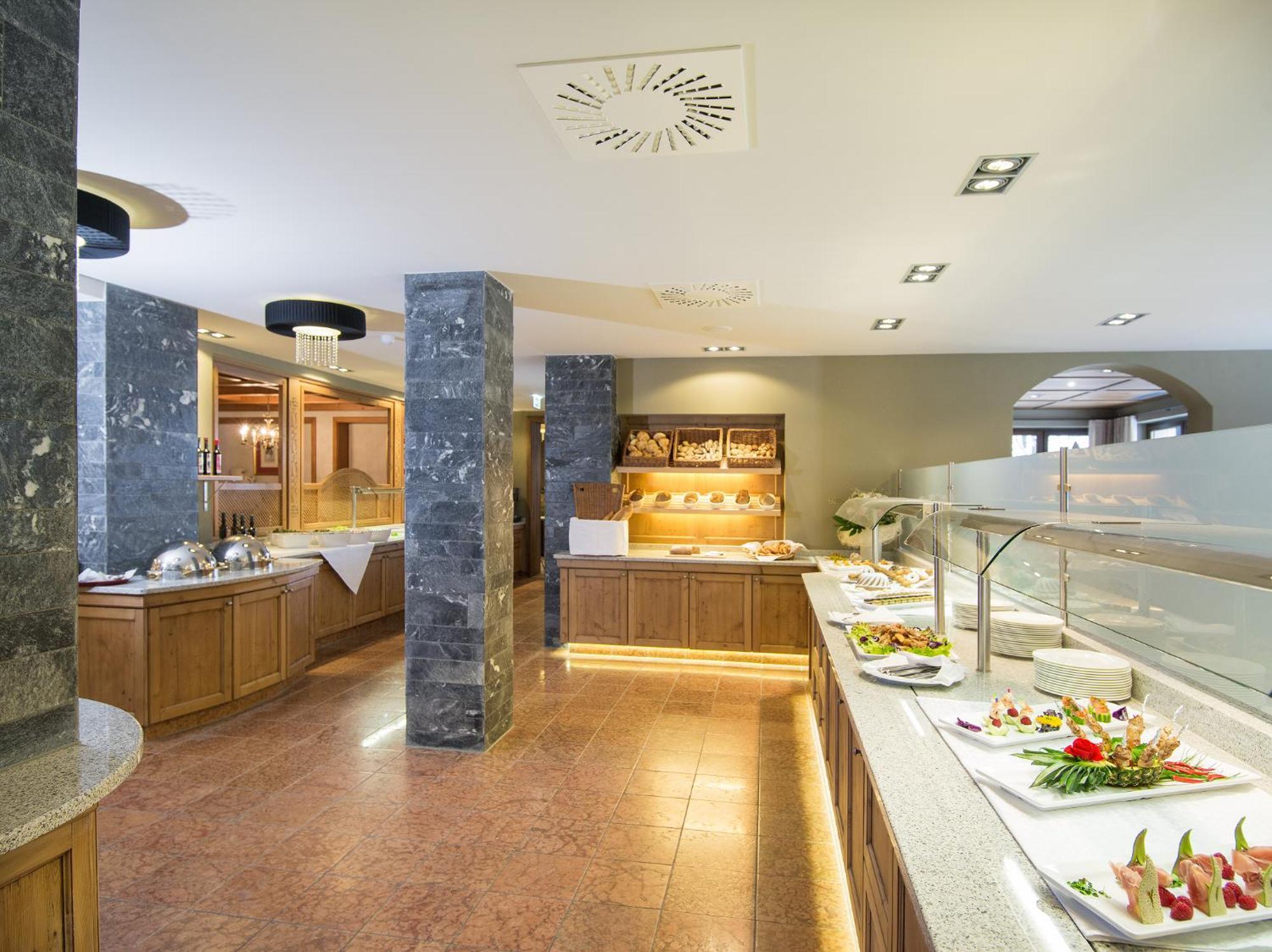 Alpinresort Valsaa - Sport & Spa Saalbach-Hinterglemm Kültér fotó